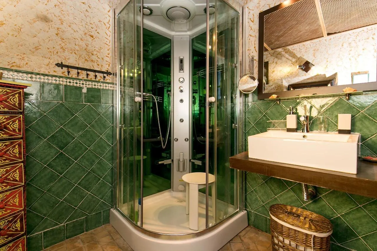 Charming Andalusian House - Free Parking Villa Granada