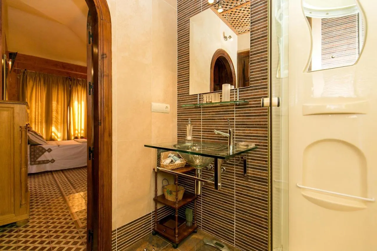 Charming Andalusian House - Free Parking Villa Granada